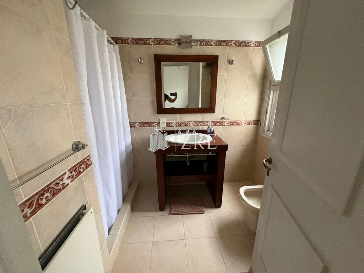 Casa ID.1307 - Alquiler anual casa de 3 dormitorios en Mansa, Punta del Este