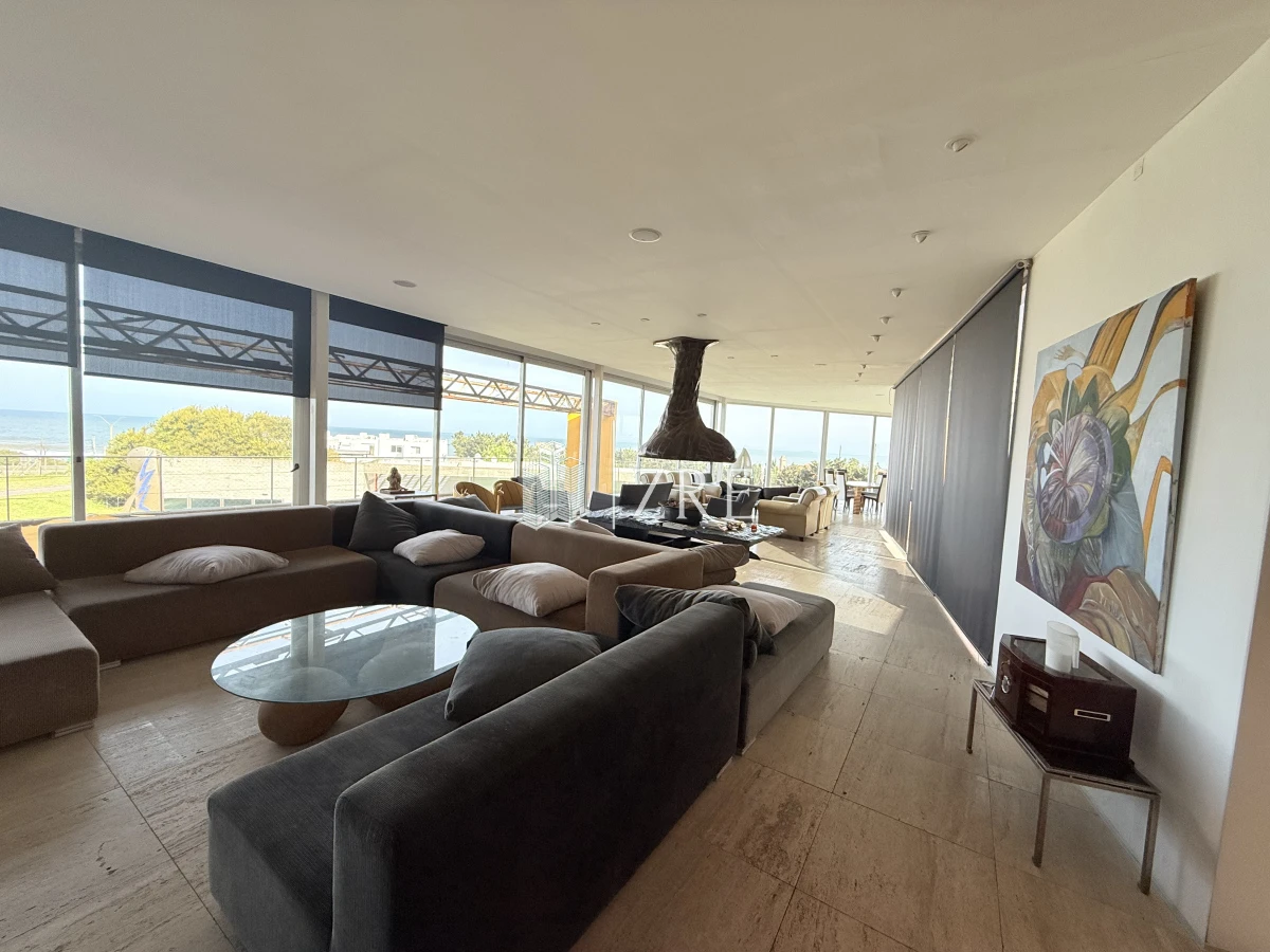 Casa ID.993 - Venta importante casa en la barra