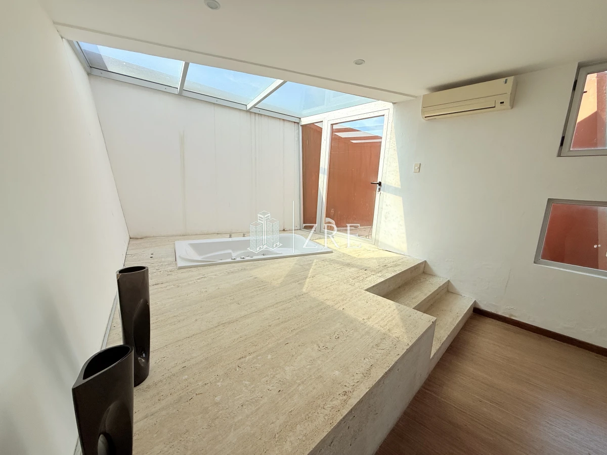 Casa ID.993 - Venta importante casa en la barra