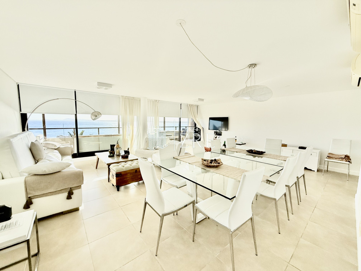 Casa ID.890 - Apartamento alquiler temporario 3 dormitorios en Punta Ballena, Maldonado