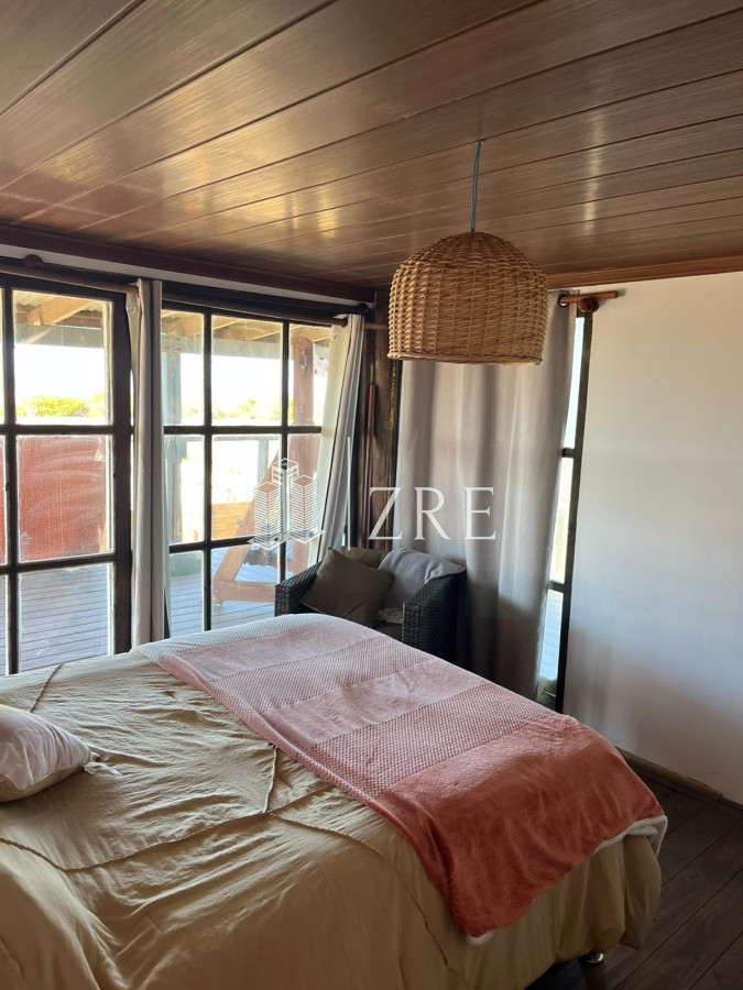 Casa ID.1019 - Se alquila Casa a metros del mar