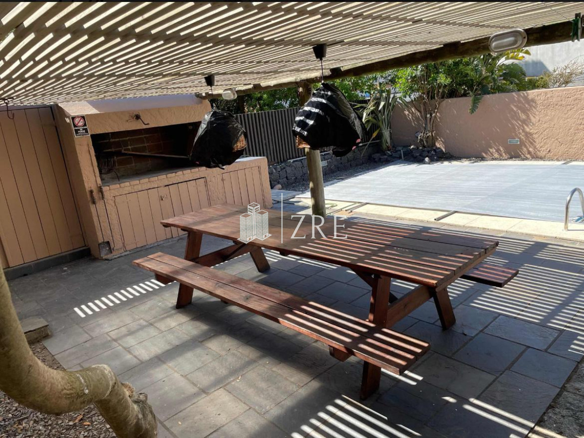 Casa ID.888 - Venta casa 4 dormitorios península, Punta del Este