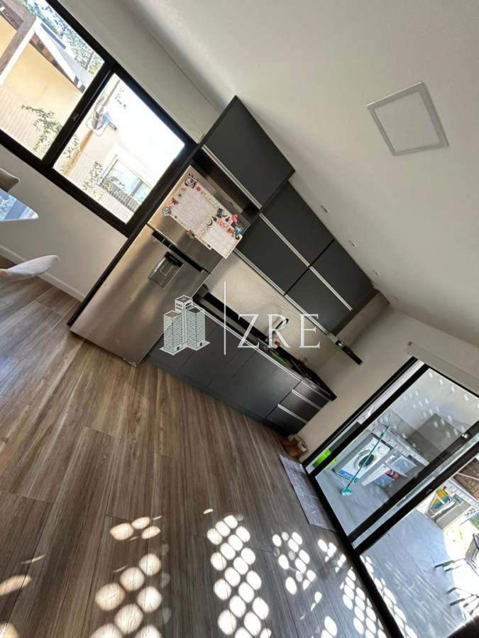 Casa ID.1141 - casa en barrio burnett 