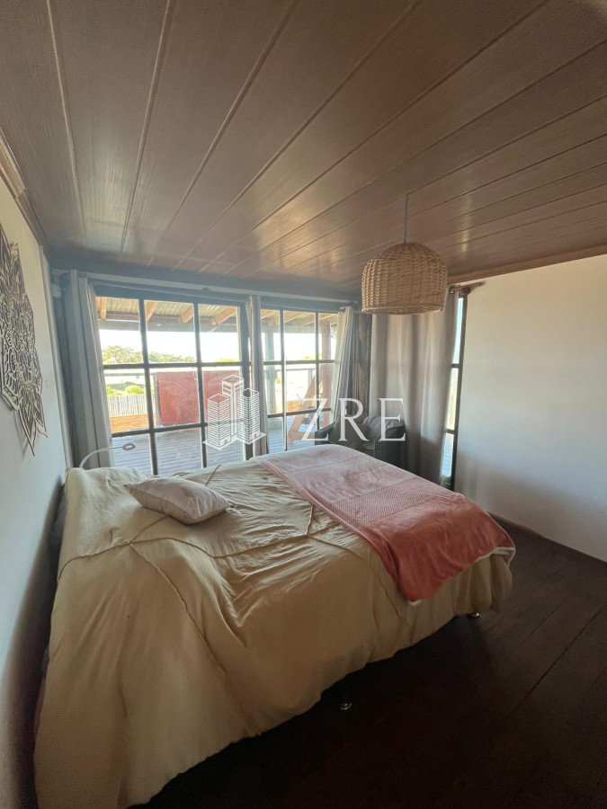 Casa ID.1019 - Se alquila Casa a metros del mar