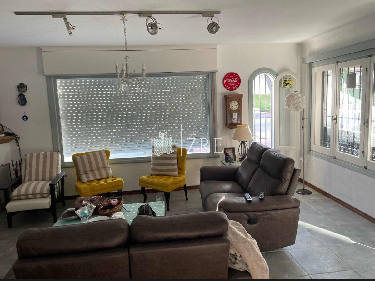 Casa ID.888 - Venta casa 4 dormitorios península, Punta del Este