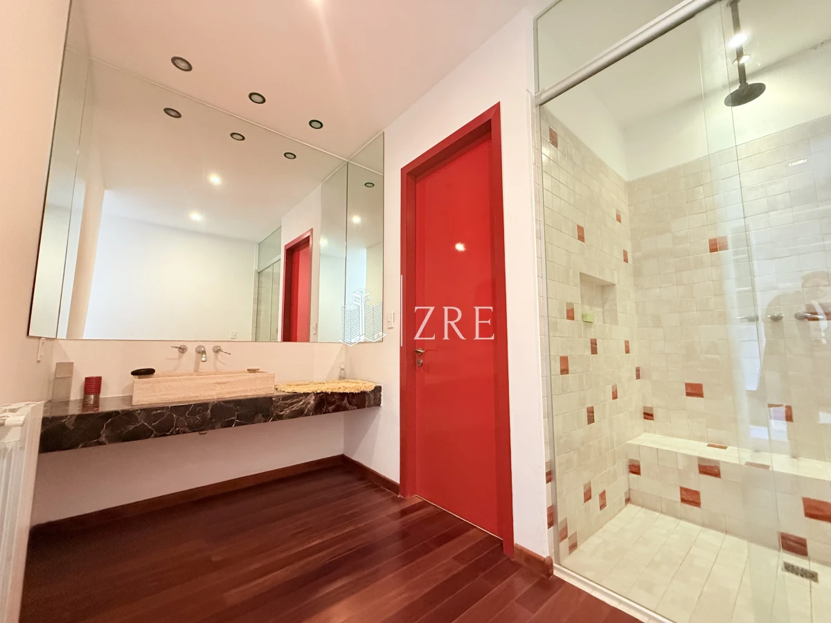 Casa ID.993 - Venta importante casa en la barra