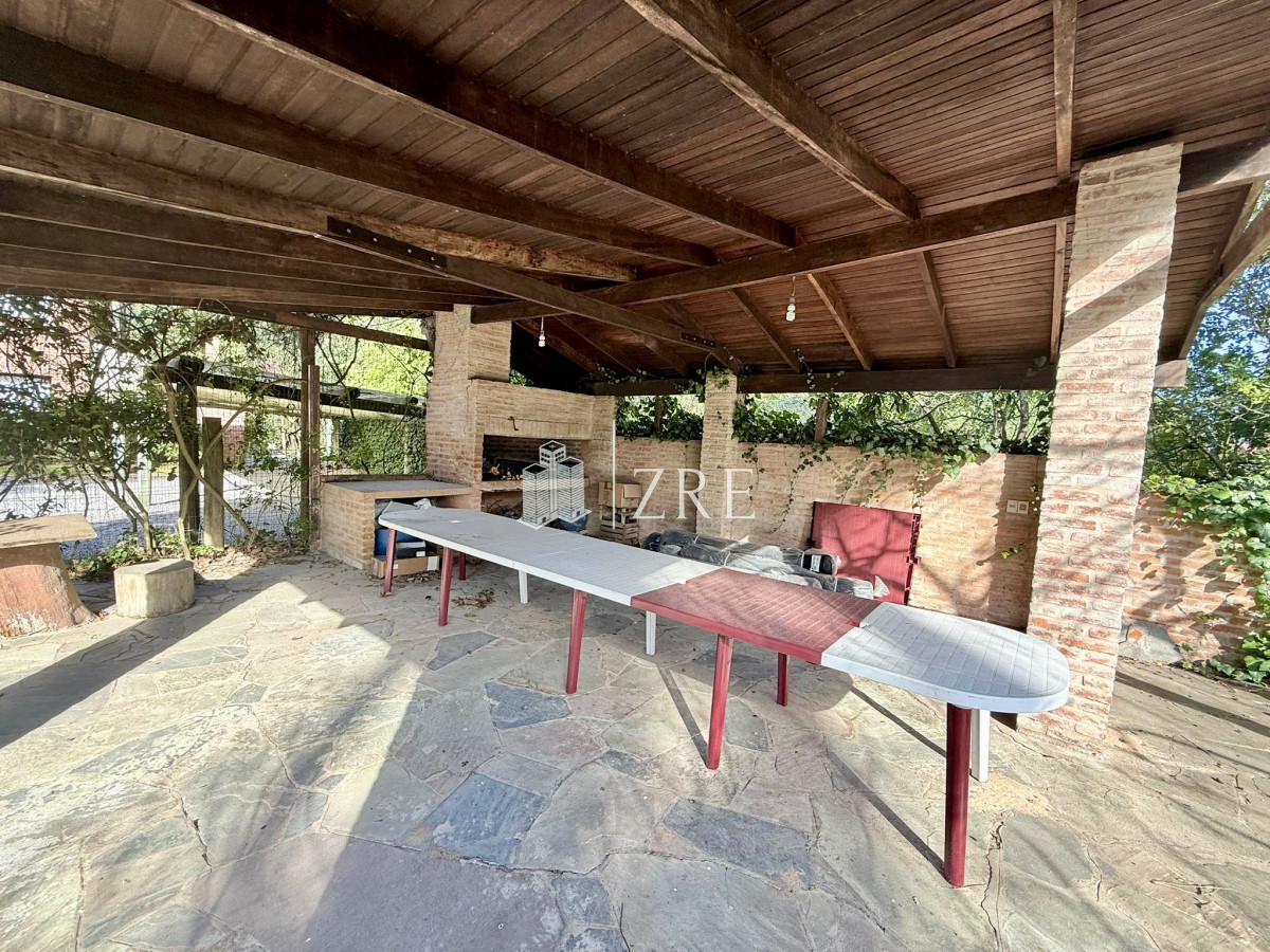 Casa ID.899 - Venta Casa de 5 dormitorios, Punta Del Este