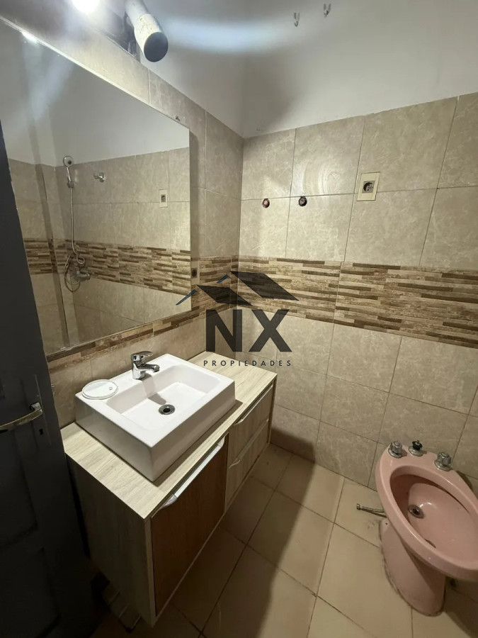 Apartamento ID.90 - Venta apto 2 Domitorios Patio uso Exclusivo Centro Montevideo, N