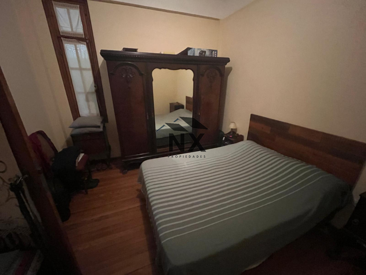 Apartamento ID.350 - Venta Apartamento de 2 Dormitorios Renovado en Ciudad Vieja, T