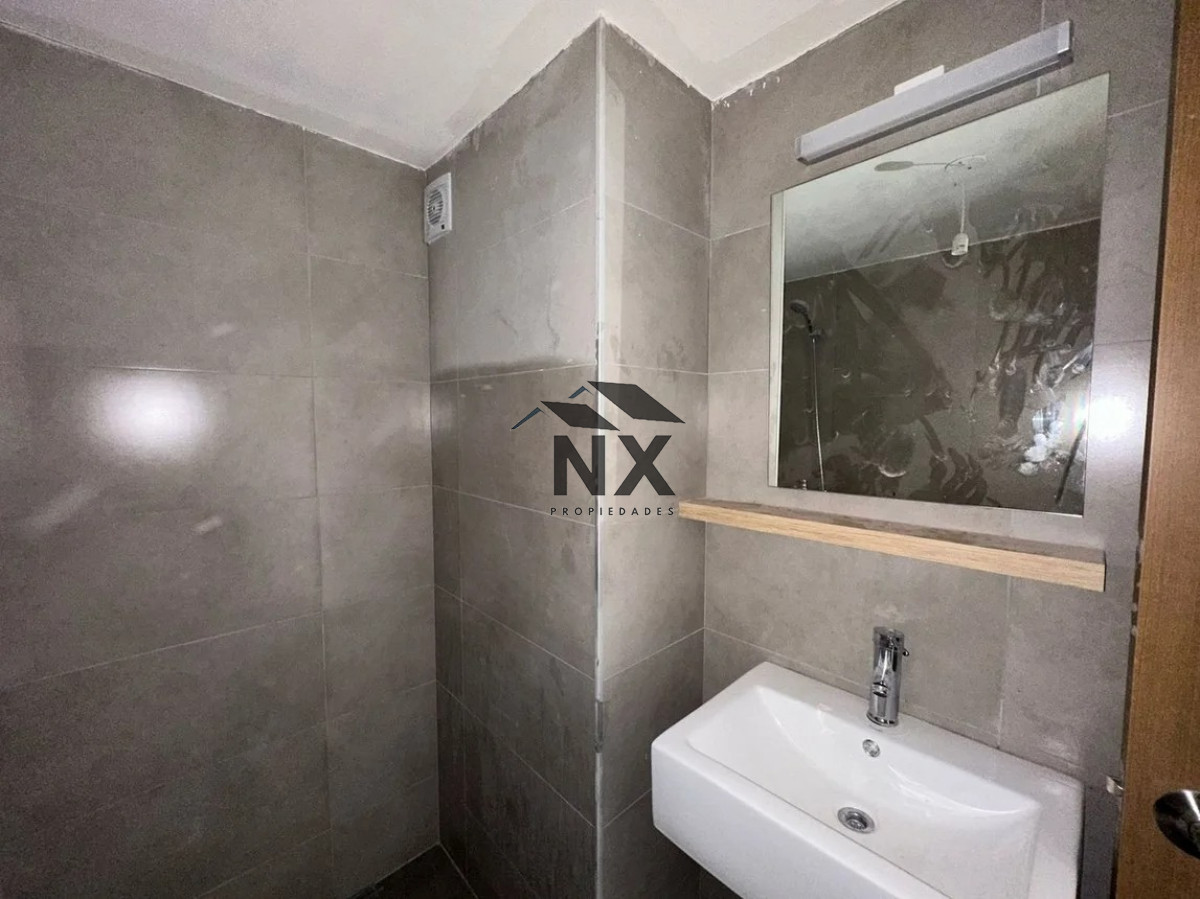 Apartamento ID.13 - Alquiler Apartamento 1 Dormitorio, Patio Y Garage, Barbacoa, La Blanqueada, T