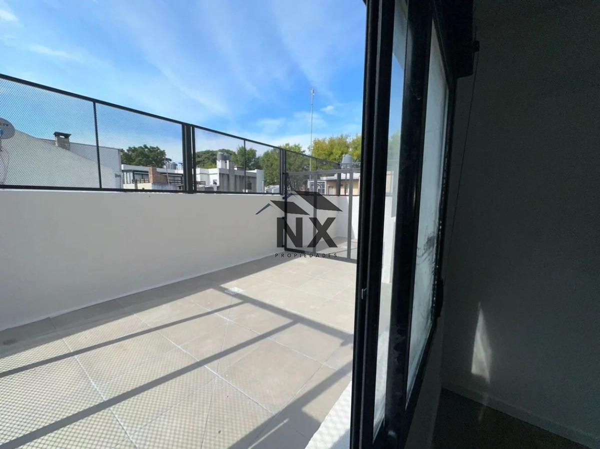 Apartamento ID.13 - Alquiler Apartamento 1 Dormitorio, Patio Y Garage, Barbacoa, La Blanqueada, T
