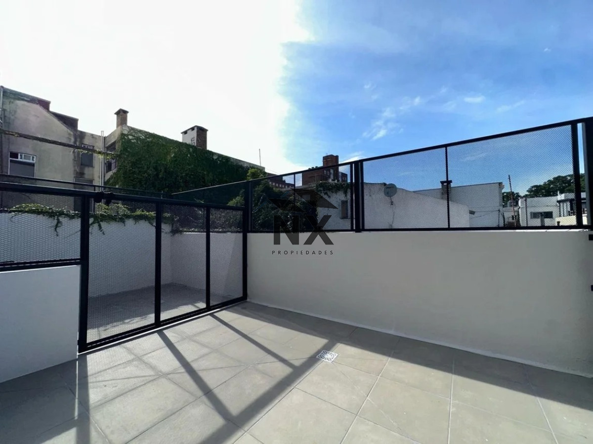 Apartamento ID.13 - Alquiler Apartamento 1 Dormitorio, Patio Y Garage, Barbacoa, La Blanqueada, T