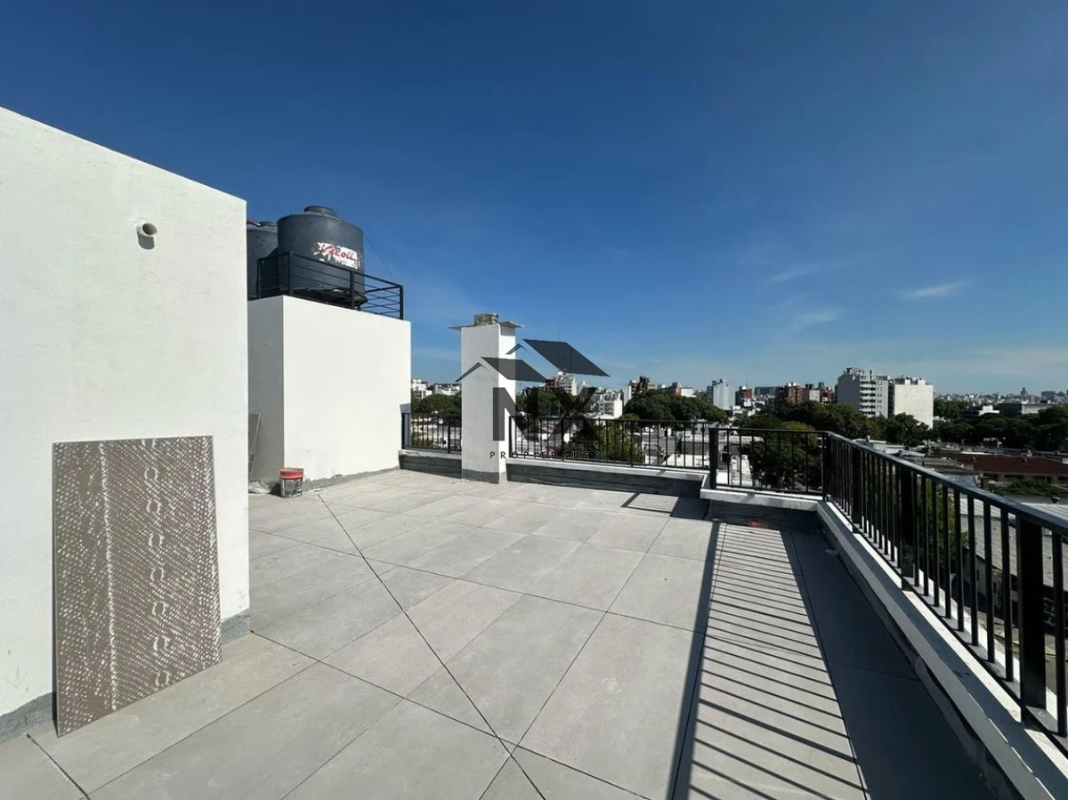 Apartamento ID.13 - Alquiler Apartamento 1 Dormitorio, Patio Y Garage, Barbacoa, La Blanqueada, T