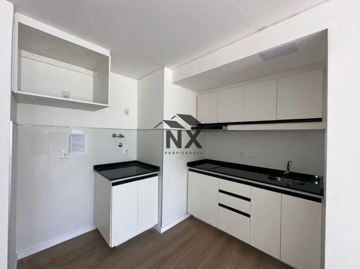 Apartamento ID.13 - Alquiler Apartamento 1 Dormitorio, Patio Y Garage, Barbacoa, La Blanqueada, T