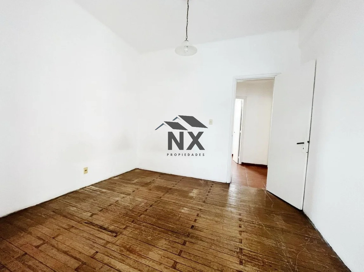 Apartamento ID.14 - Alquiler Apartamento 3 Dormitorios En Cordón Sur  Al Frente, T