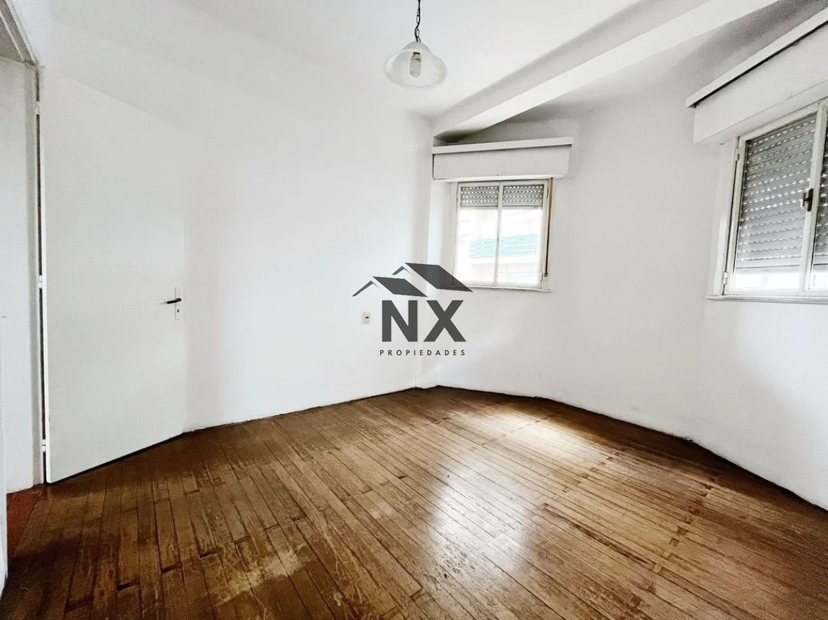 Apartamento ID.14 - Alquiler Apartamento 3 Dormitorios En Cordón Sur  Al Frente, T
