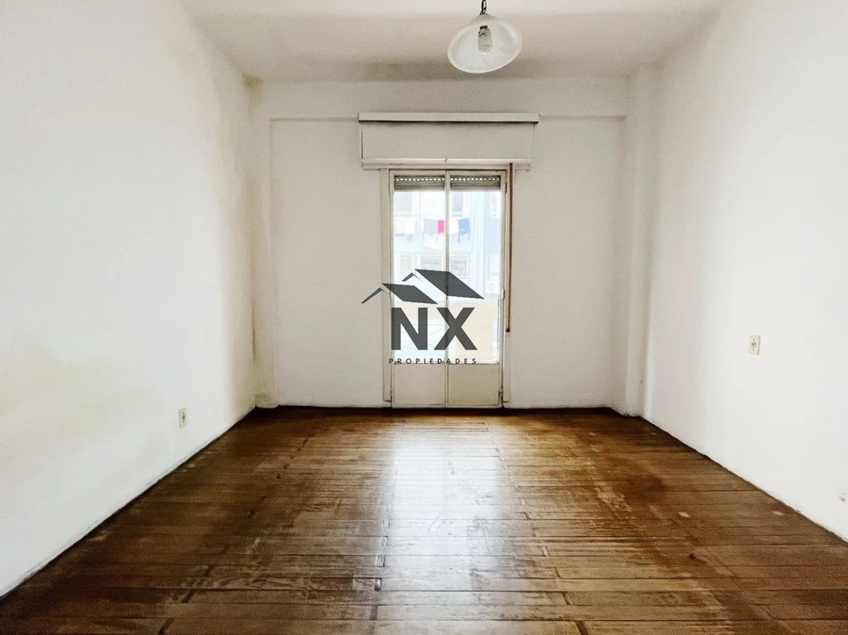 Apartamento ID.14 - Alquiler Apartamento 3 Dormitorios En Cordón Sur  Al Frente, T