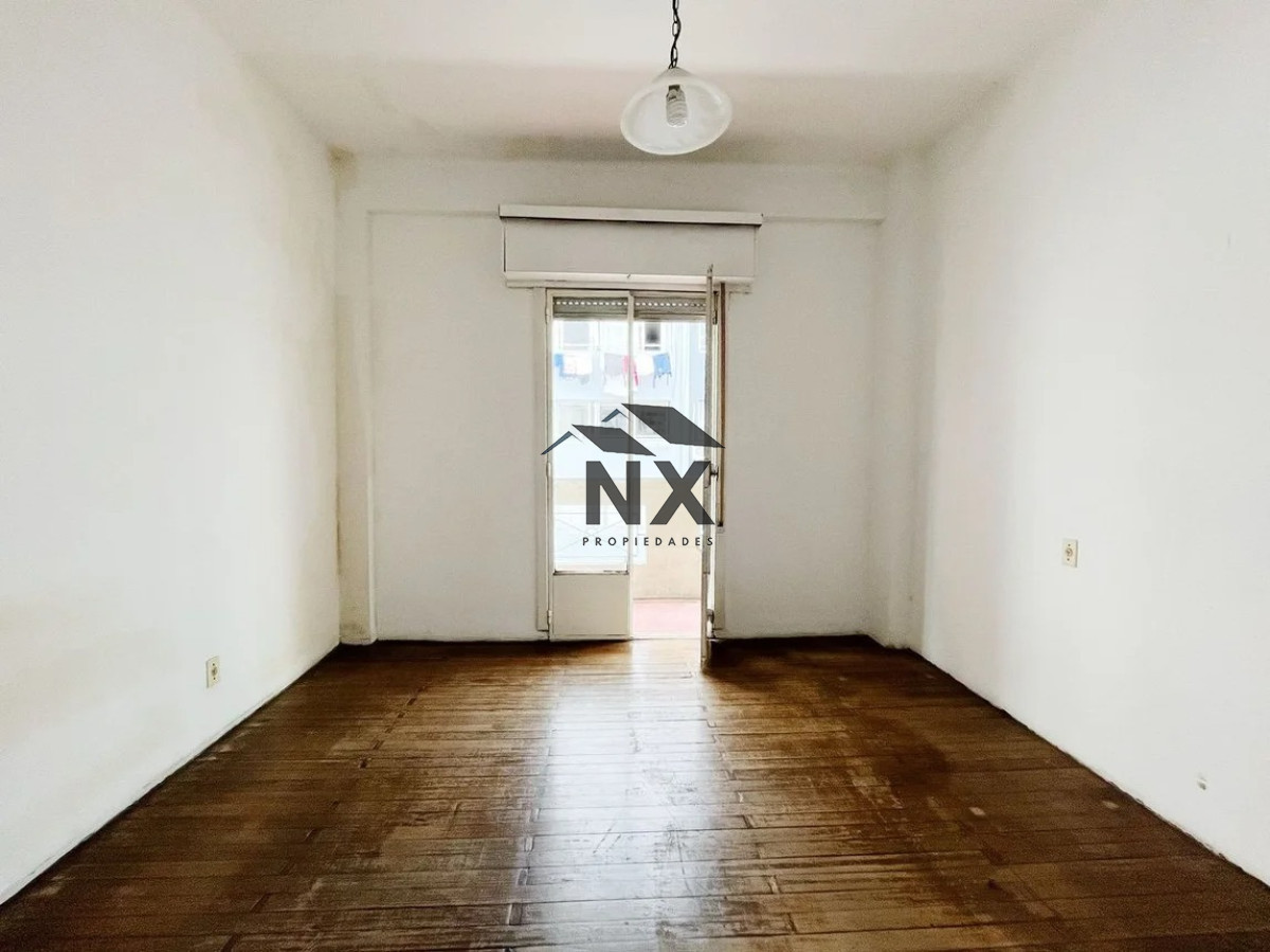 Apartamento ID.14 - Alquiler Apartamento 3 Dormitorios En Cordón Sur  Al Frente, T