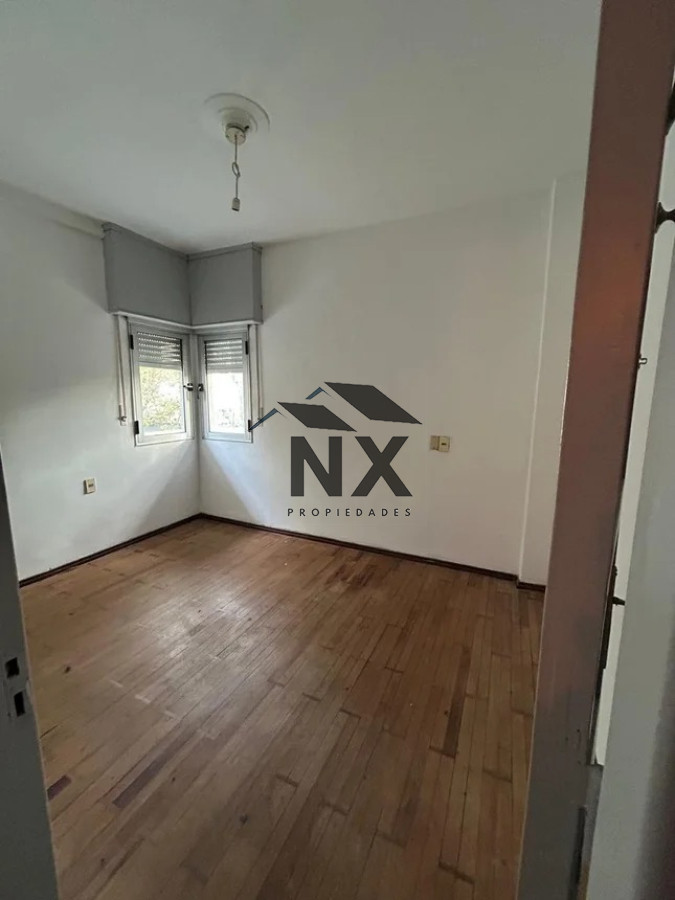 Apartamento ID.18 - Alquiler Apartamento En Parque Rodo, 2 Dormitorios, Balcón, T