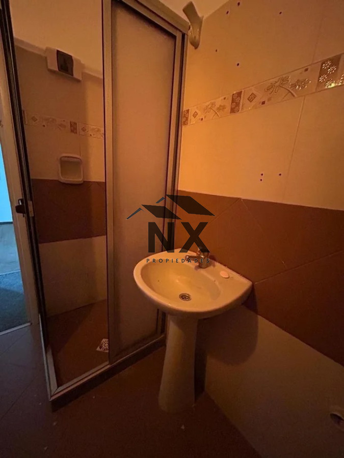 Apartamento ID.18 - Alquiler Apartamento En Parque Rodo, 2 Dormitorios, Balcón, T