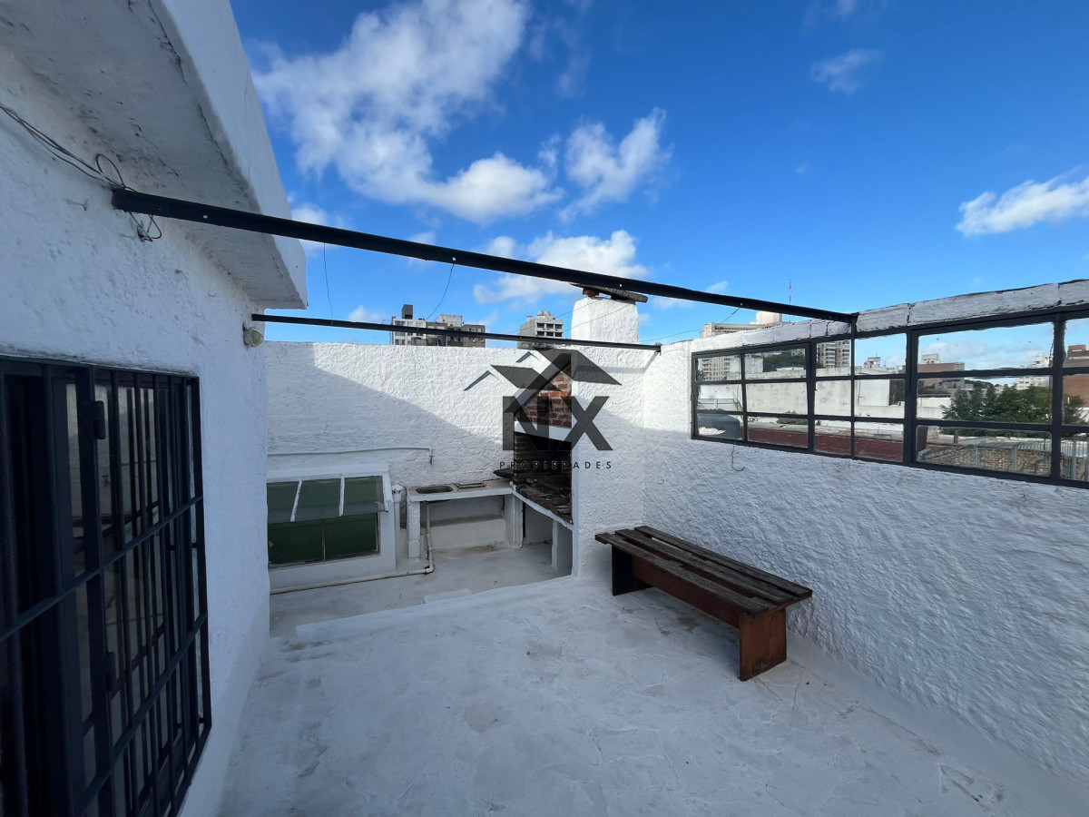 Apartamento ID.52 - Venta Apartamento Tipo Casa 1 Dormitorio, Parrillero, Parque Batlle, T