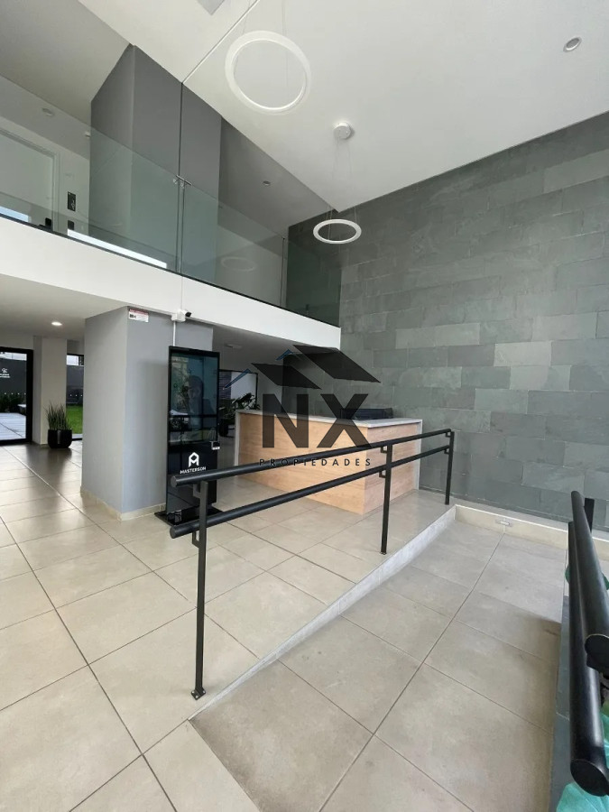 Apartamento ID.22 - Alquiler Apartamento 1 Dormitorio En Tres Cruces, Balcon, Patio, Gimnasio, T