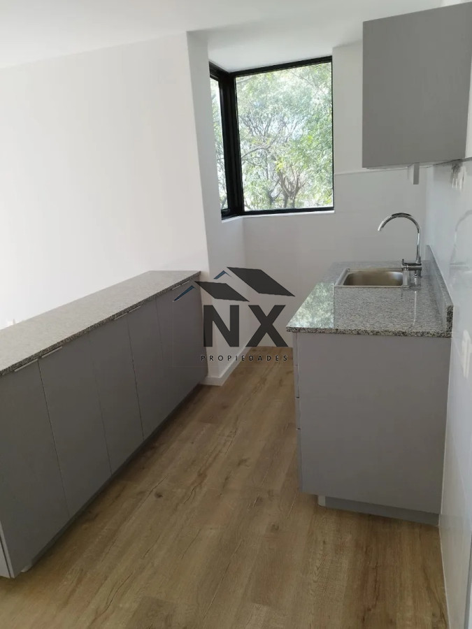 Apartamento ID.22 - Alquiler Apartamento 1 Dormitorio En Tres Cruces, Balcon, Patio, Gimnasio, T