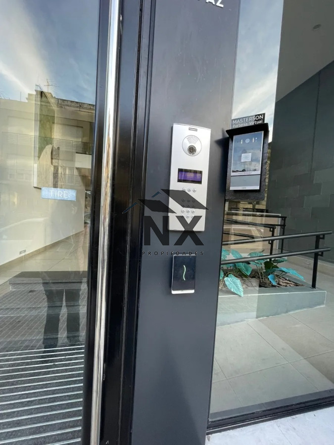 Apartamento ID.22 - Alquiler Apartamento 1 Dormitorio En Tres Cruces, Balcon, Patio, Gimnasio, T