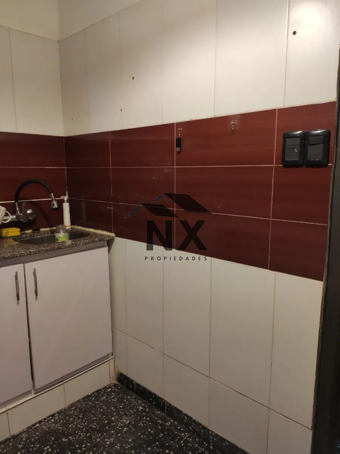 Apartamento ID.24 - Alquiler Apartamento tipo Casa 2 Dormitorios En Pocitos, Terraza, Patio T