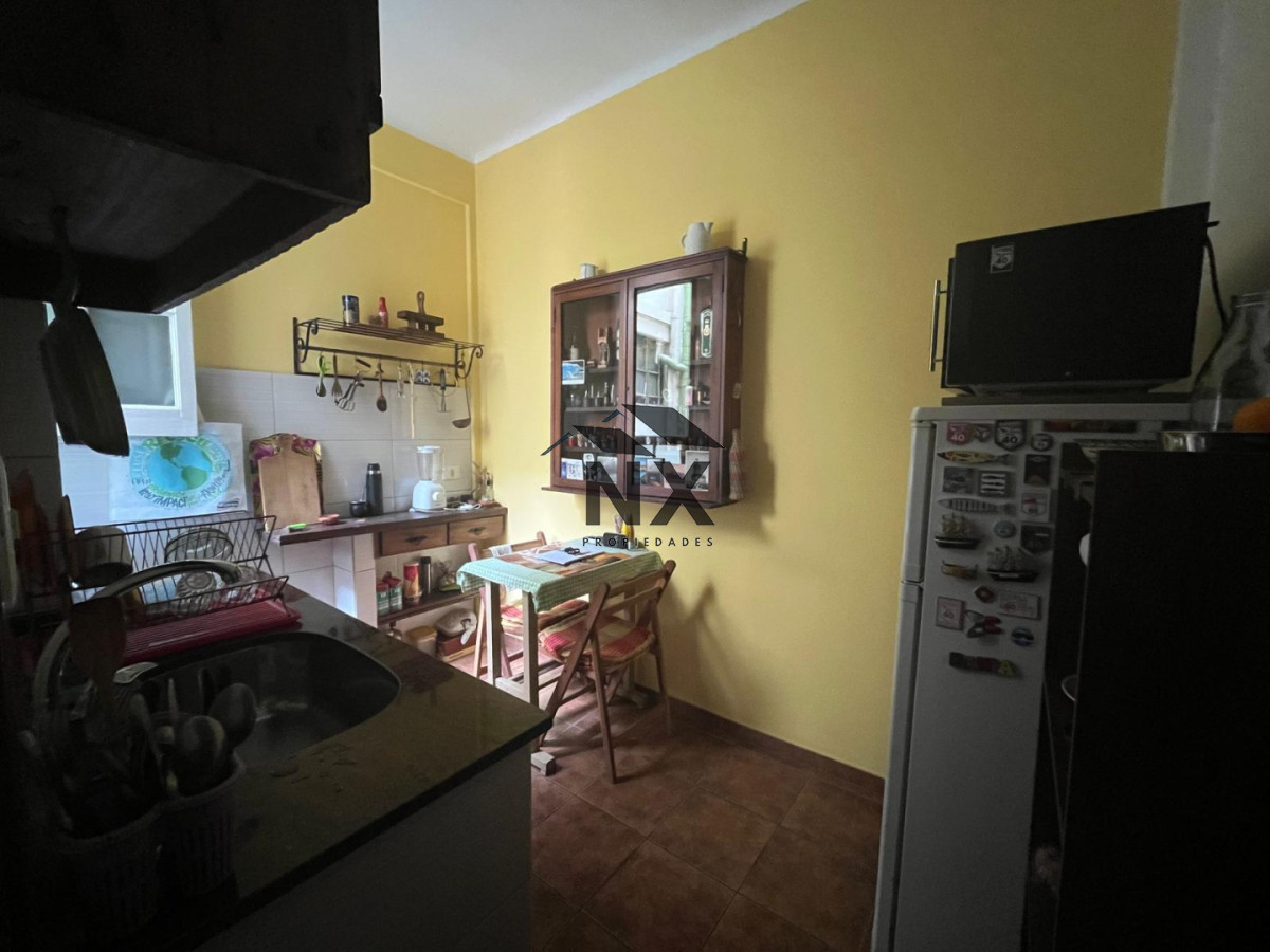 Apartamento ID.350 - Venta Apartamento de 2 Dormitorios Renovado en Ciudad Vieja, T