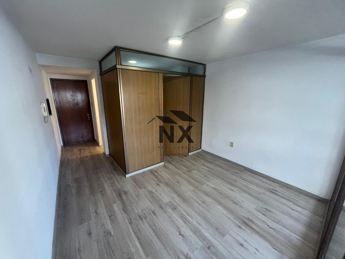 Apartamento ID.236 - Venta Apartamento Monoambiente, Cochera, Cordon, T