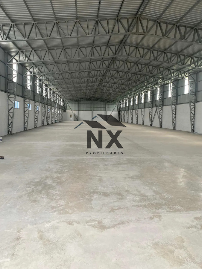 Apartamento ID.129 - Alquilo a estrenar Depósito, Local Comercial o Industrial de 4500m2, J