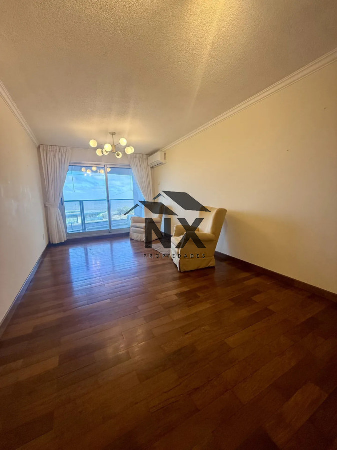 Apartamento ID.389 - Venta Apartamento2 Dormitorios, Patio, Garaje, Malvin, T