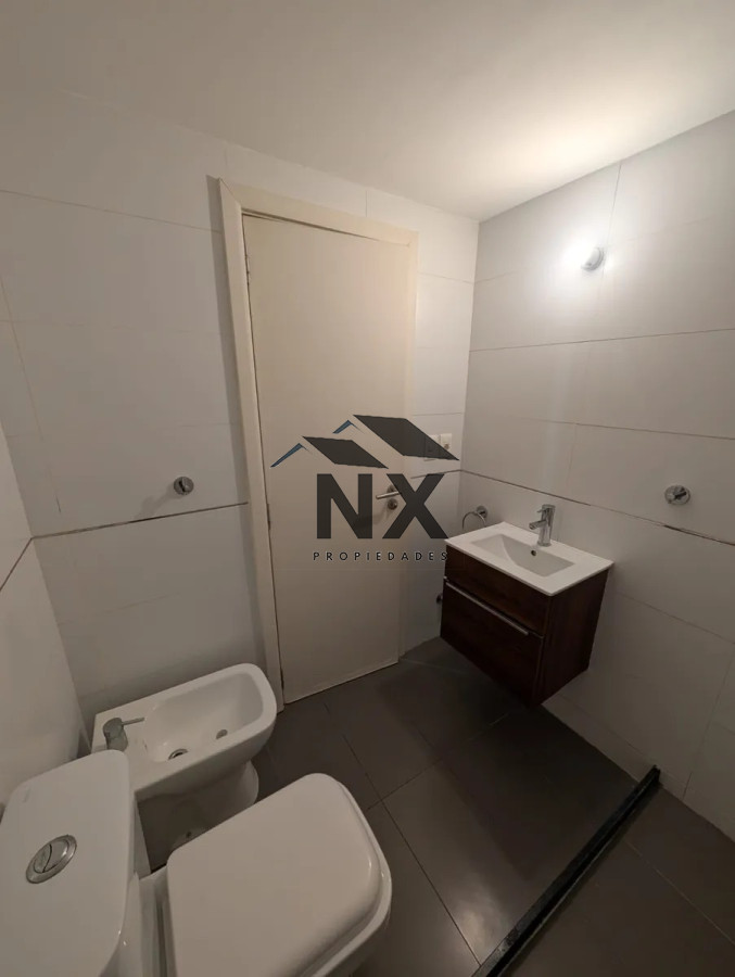 Apartamento ID.271 - Alquiler Apartamento, 1 Dorm, Balcon, Centro, Montevideo.