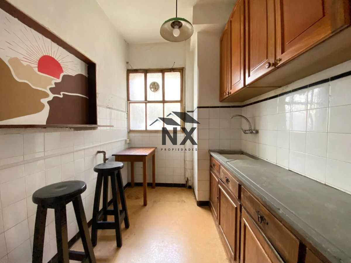 Apartamento ID.56 - Venta Apartamento 2 Dormitorios y Servicio, Centro, T
