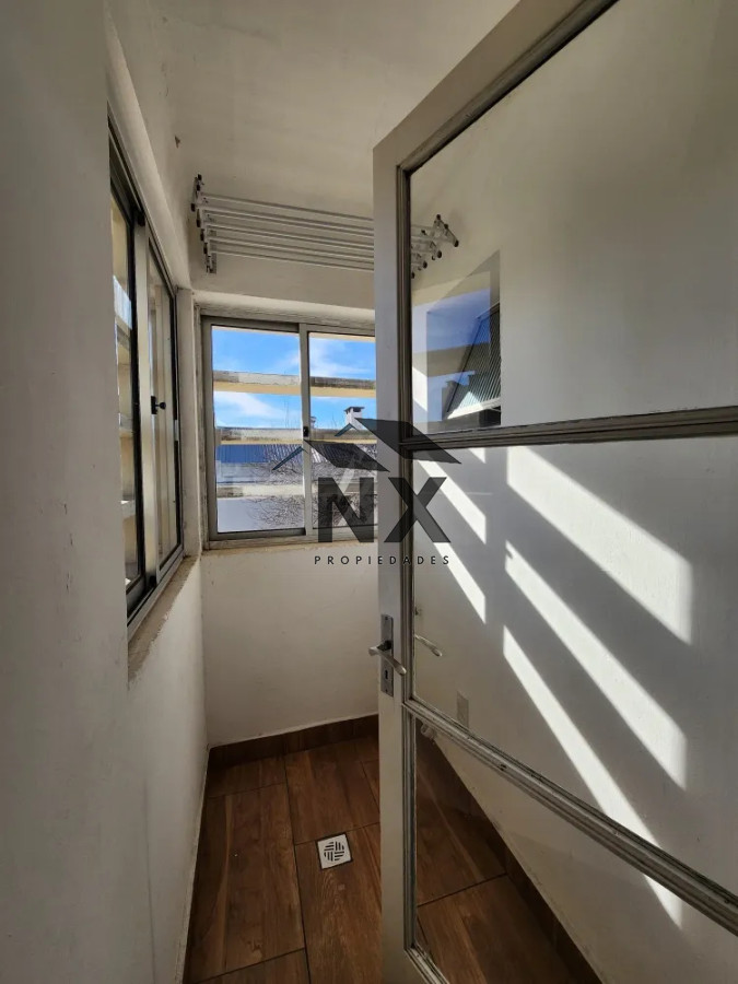 Apartamento ID.121 - Vendo Apartamento 1 Dormitorio con Cochera en Aguada, J