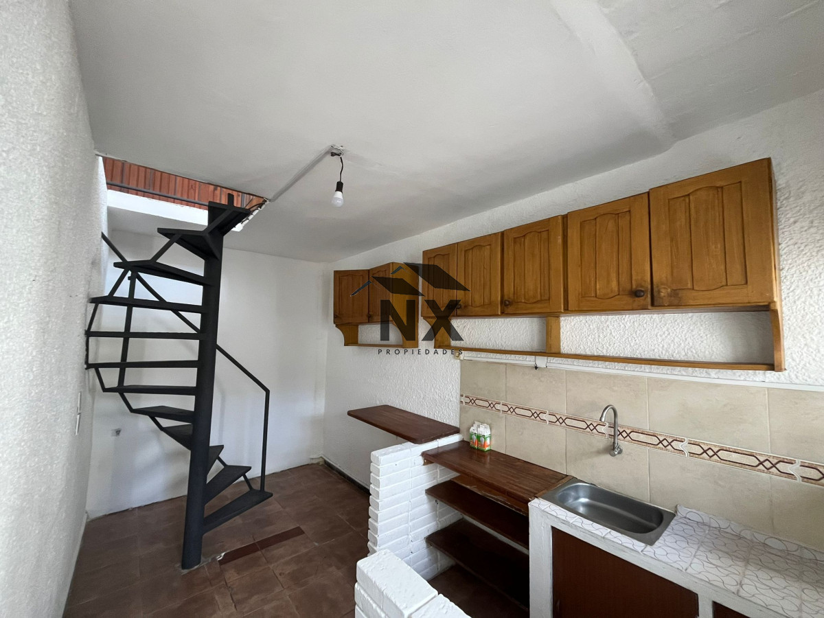 Apartamento ID.52 - Venta Apartamento Tipo Casa 1 Dormitorio, Parrillero, Parque Batlle, T