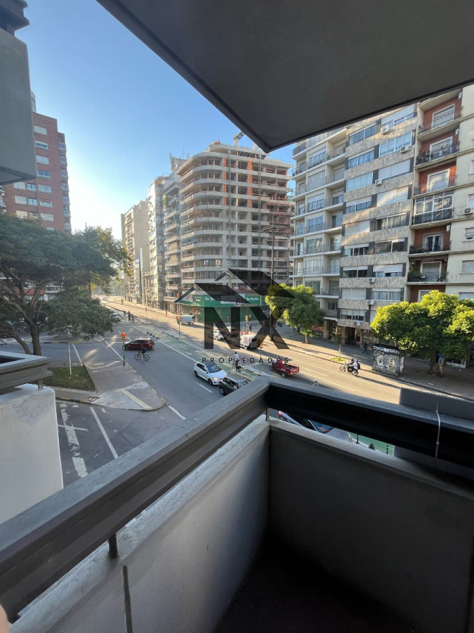 Apartamento ID.39 - Venta Apartamento 3 Dormitorios En Tres Cruces Balcon, T