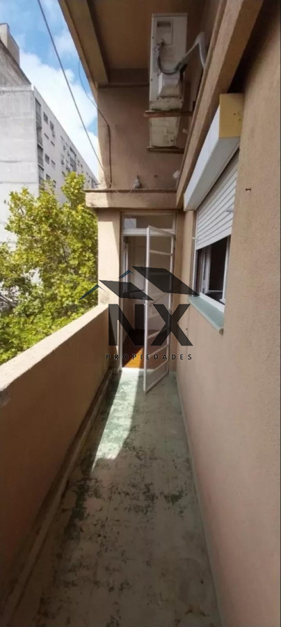 Apartamento ID.3 - Alquiler Apartamento 2 Dormitorios Centro,m