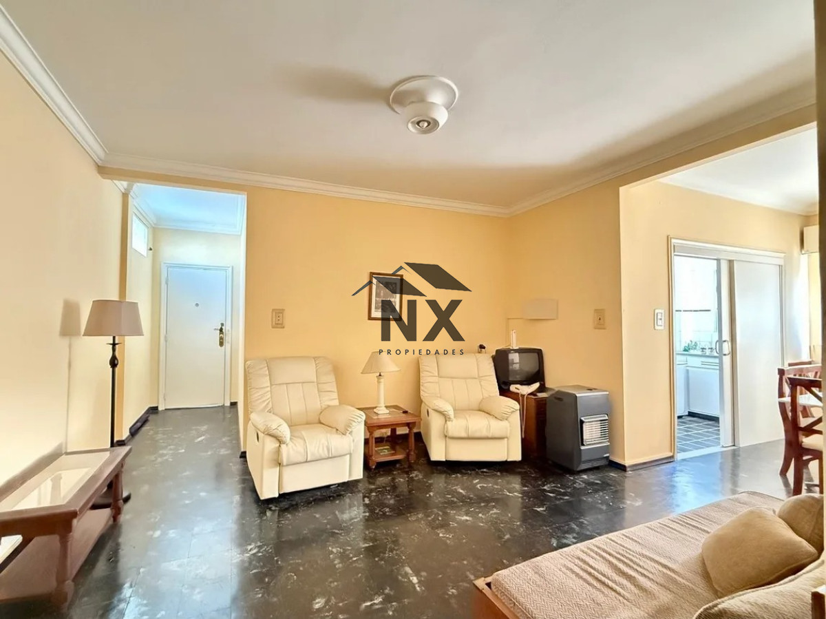 Apartamento ID.44 - Venta Apartamento 1 Dormitorio Piso Alto, Centro, Montevideo, T