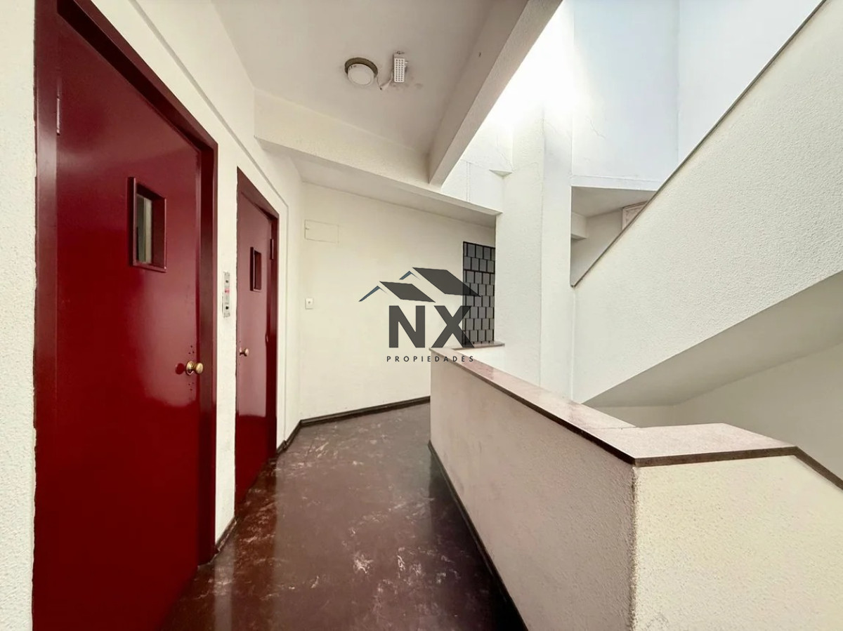 Apartamento ID.44 - Venta Apartamento 1 Dormitorio Piso Alto, Centro, Montevideo, T