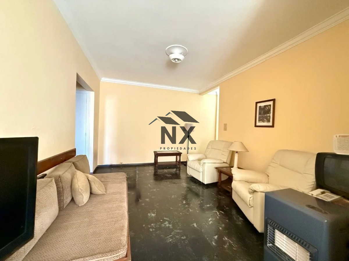 Apartamento ID.44 - Venta Apartamento 1 Dormitorio Piso Alto, Centro, Montevideo, T