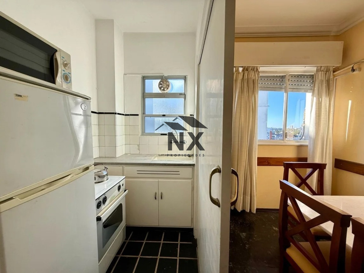 Apartamento ID.44 - Venta Apartamento 1 Dormitorio Piso Alto, Centro, Montevideo, T
