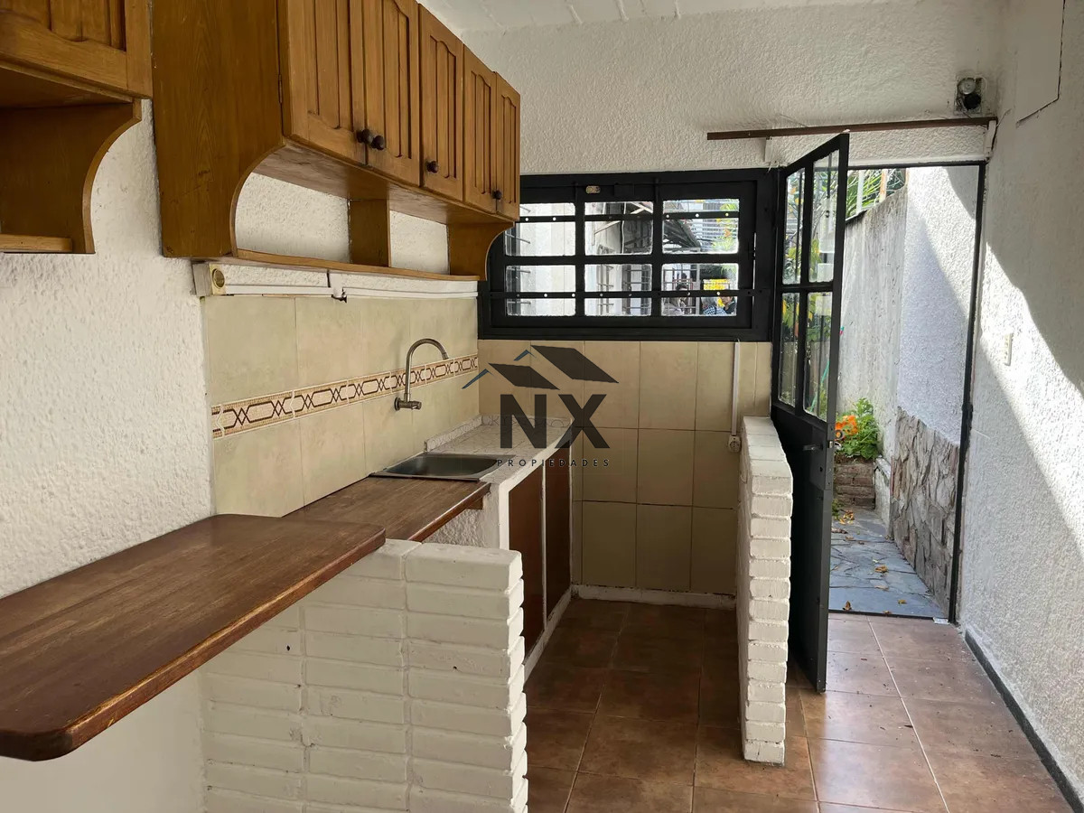 Apartamento ID.52 - Venta Apartamento Tipo Casa 1 Dormitorio, Parrillero, Parque Batlle, T