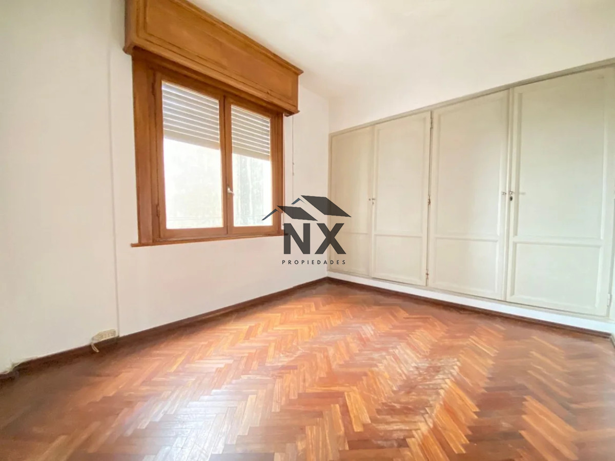 Apartamento ID.56 - Venta Apartamento 2 Dormitorios y Servicio, Centro, T