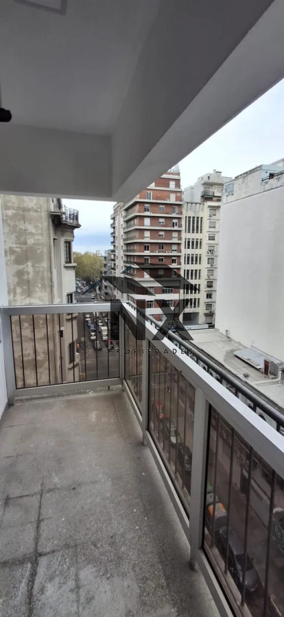 Apartamento ID.272 - Alquiler Apartamento, 2 Dorm, 2 Baños, Balcon, Centro, Montevideo
