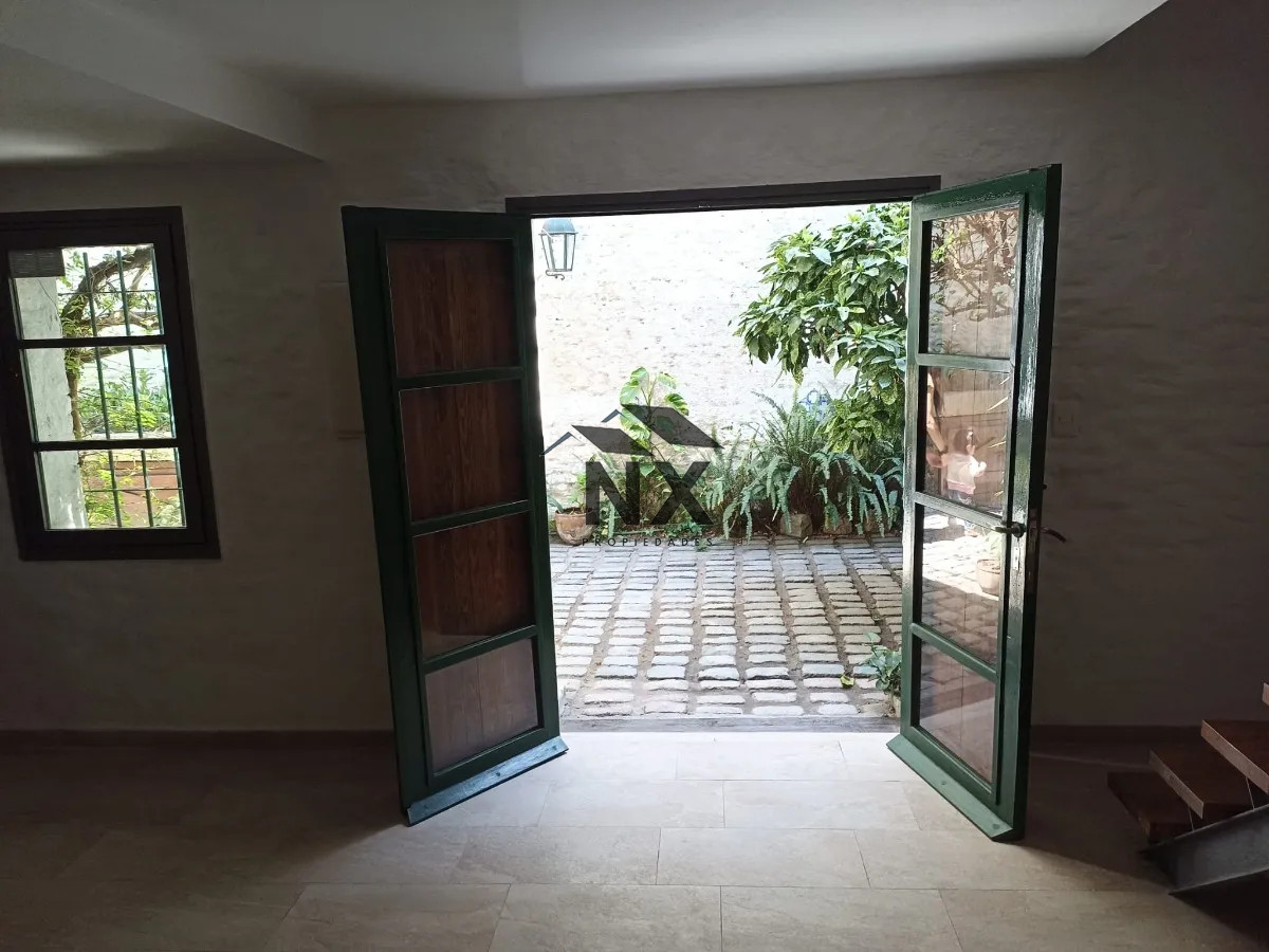 Apartamento ID.66 - Alquiler Apartamento 1 Dormitorio Duplex, Ciudad Vieja, T