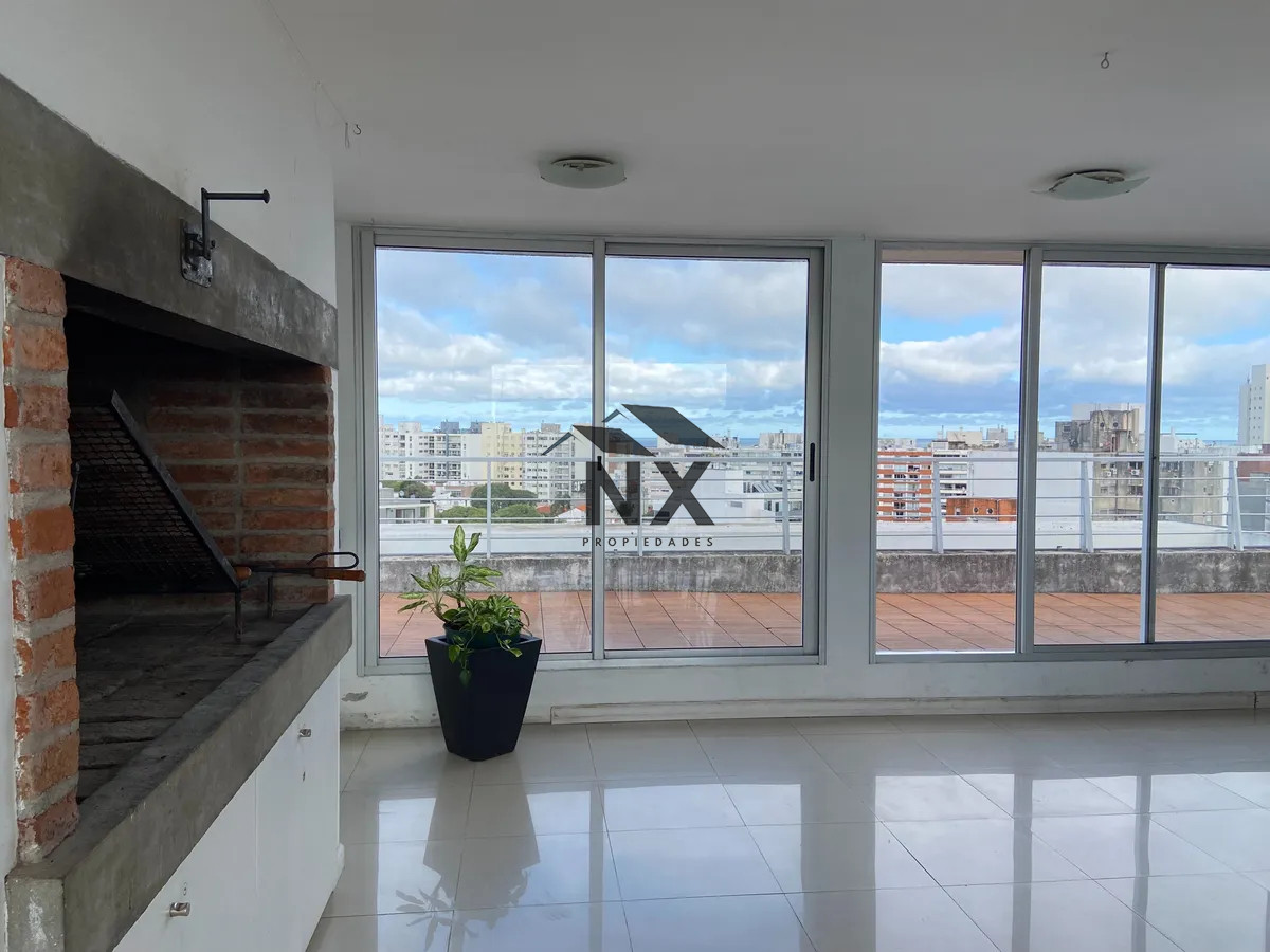 Apartamento ID.138 - Alquiler Apartamento 1 Dormitorio Garage Terraza Pocitos, T