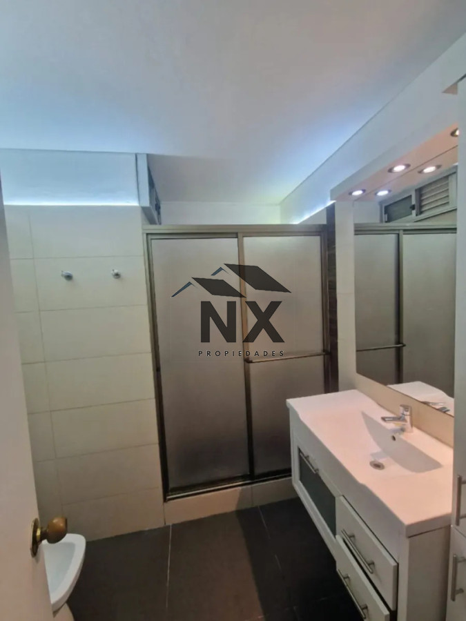 Apartamento ID.373 - Venta 3 Dormitorios + Servicio, Pocitos.