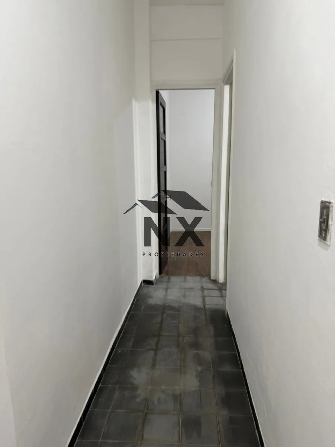 Apartamento ID.90 - Venta apto 2 Domitorios Patio uso Exclusivo Centro Montevideo, N